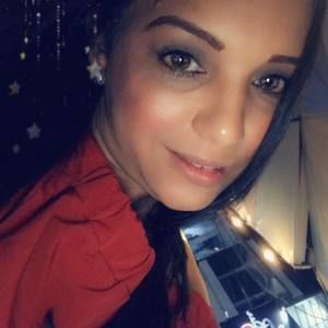 Meet your Posher, Yolanda